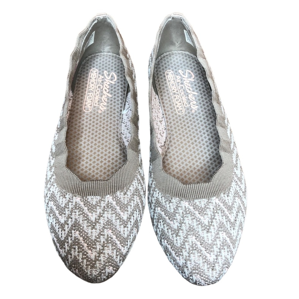 SKETCHERS Gray and White Women's Flats